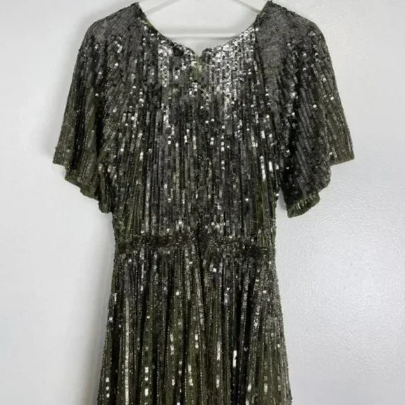 MAC DUGGAL Sequin Stripe Gown in Olive Size US 10 - Picture 5 of 6